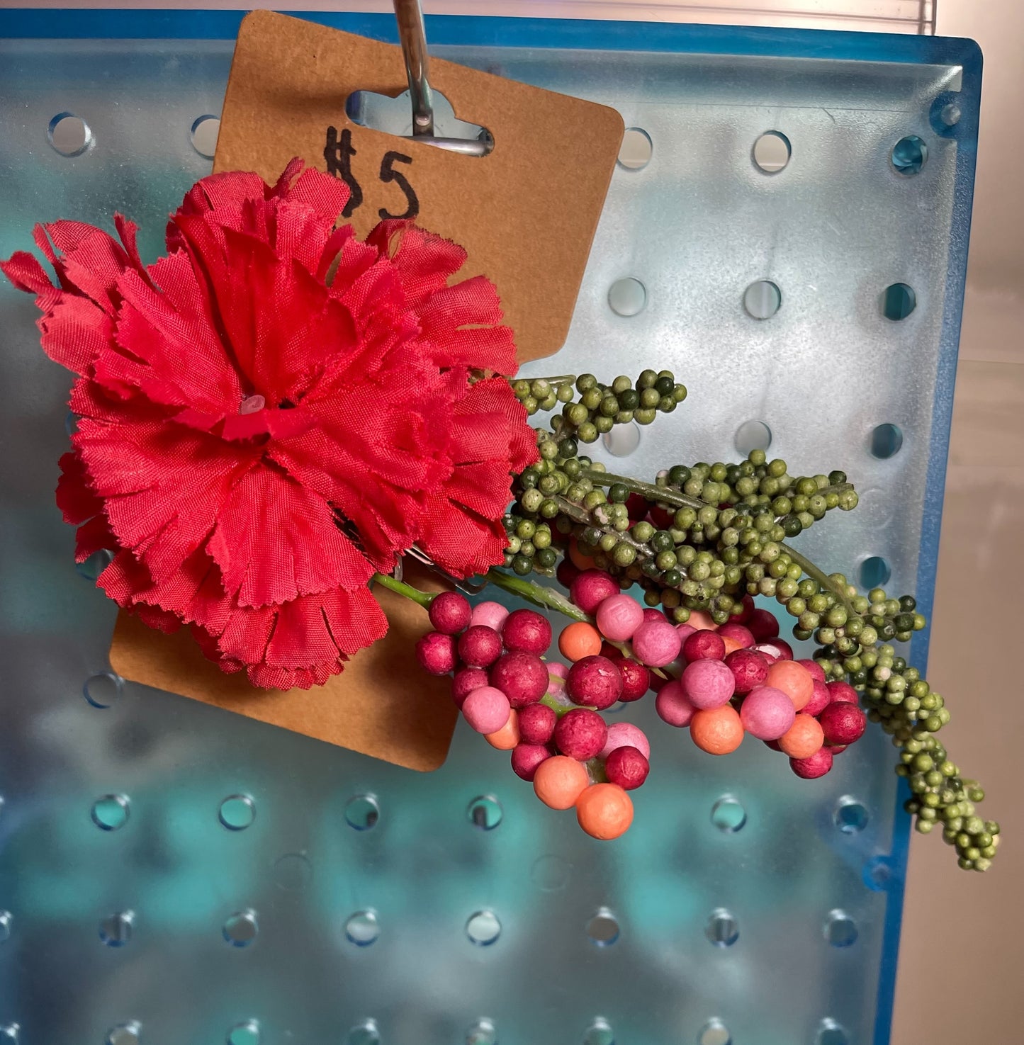 $5 FLOWER CLIPS (DESIGNS VARY)