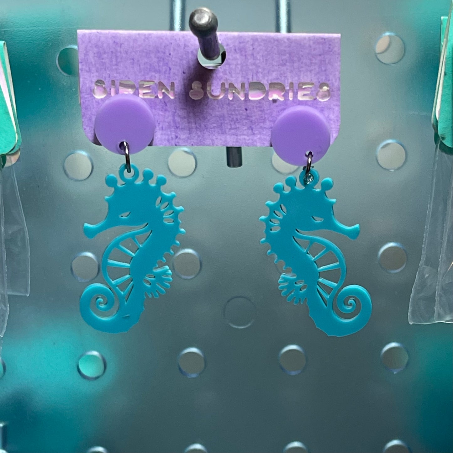 SEAHORSE DANGLE EARRINGS (2 STYLES)