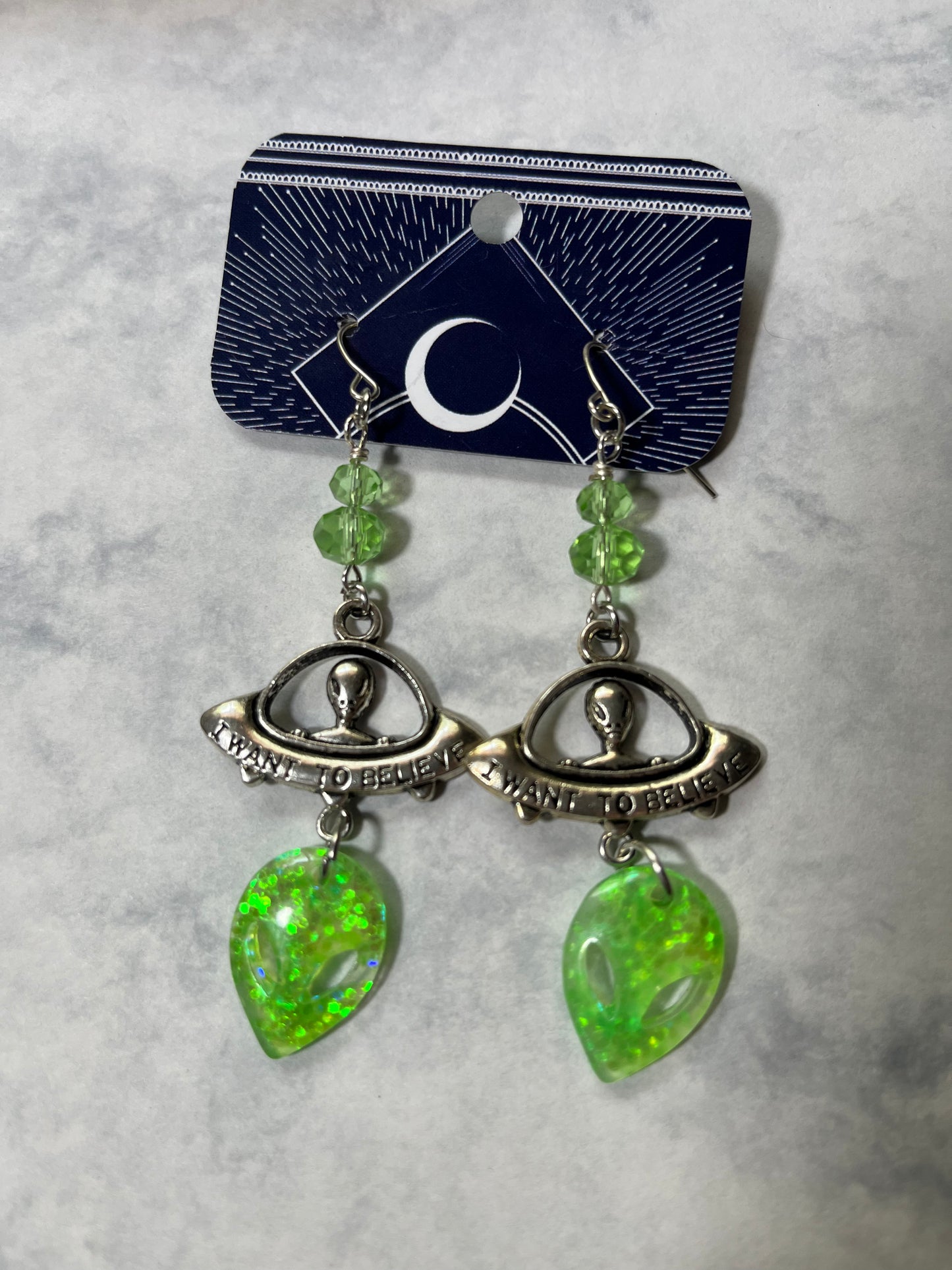 Alien “I Want to Believe” Dangles
