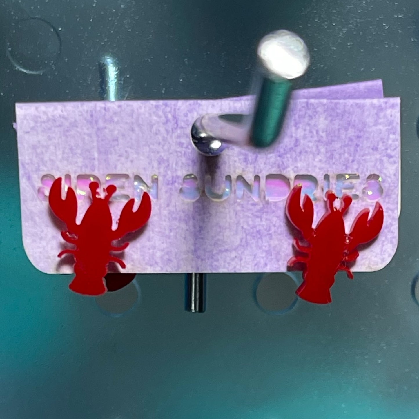 LOBSTER STUD EARRINGS